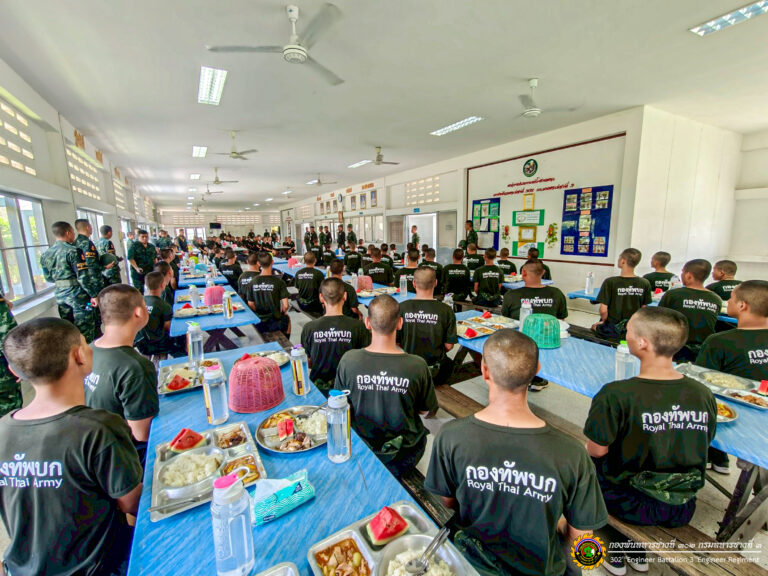 ทหารใหม่กินข้าว-20